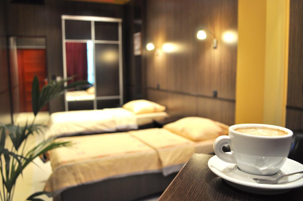 Hotel Fortuna Banja Luka Zimmer foto